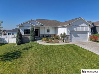 1235 Oakview Dr