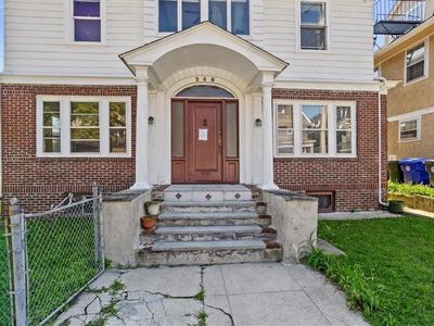 246 Lenox Ave