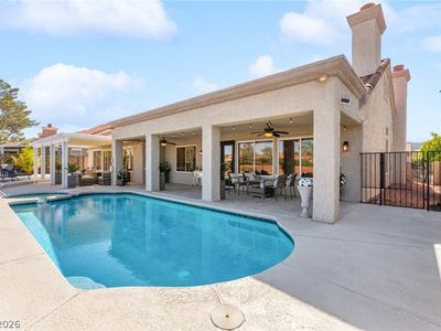 2900 Crown Ridge Dr