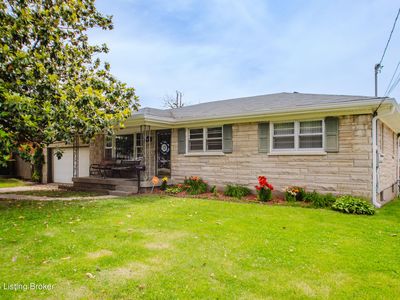 8304 Seaforth Dr
