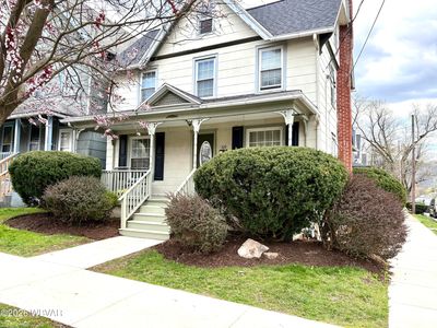 429 Louisa St