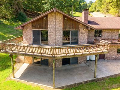 1330 Pee Wee Hill Rd