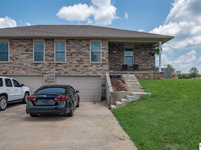 112 Wood Ln
