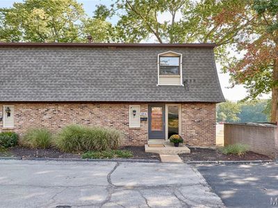 221 Braeshire Dr APT A