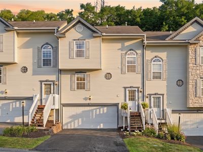 115 Cathedral Ct