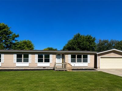 483 Stable Dr