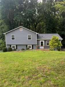 3448 Forest Knoll Dr
