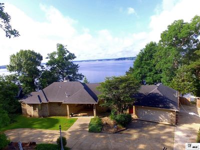 194 Lake Dr