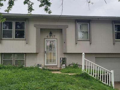 4217 N 129th Avenue Cir