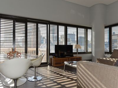 200 E 69th St APT 19D
