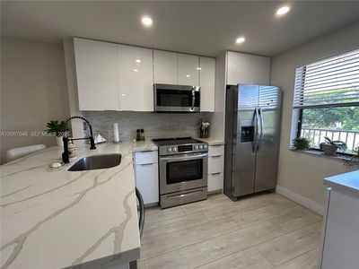 10130 Sunrise Lakes Blvd APT 207