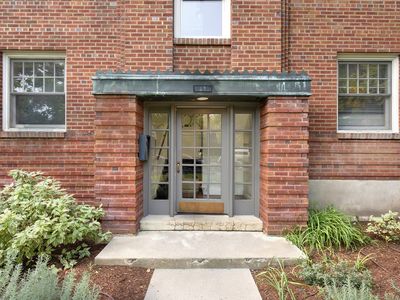 69 T St APT 1