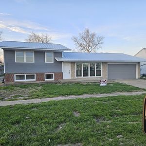 Property at 319 E Washington St, Mendon, IL