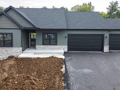407 Ridge Court