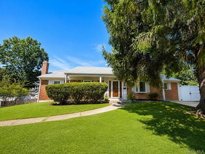 Property at 19 North Lane, Glen Cove, NY