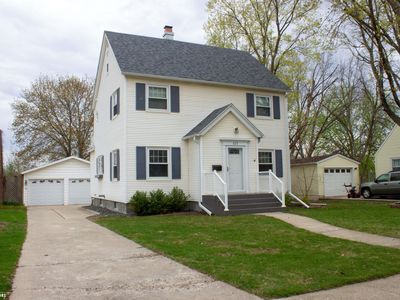 425 S 4th St