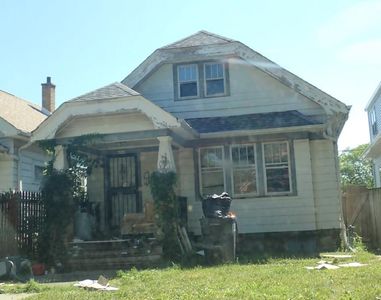 4542 N 37th STREET