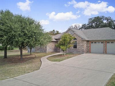 150 Chesterfield Dr