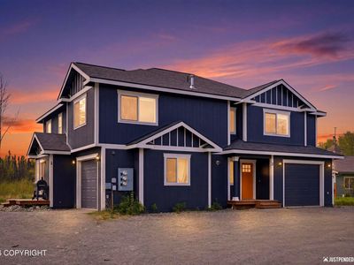 1945 W Lake Lucille Dr