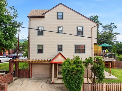 3451 Penn Ave