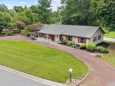 18 Wrangler Rd