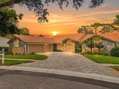 3493 Shoreline Cir