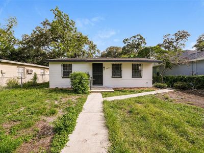 2614 E Cayuga St