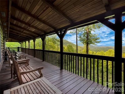 586 Tanglewood Ln