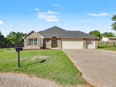 8551 Three Oaks Rd