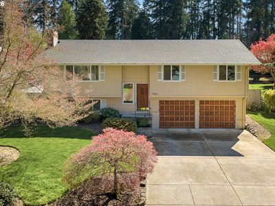 9301 NE Pinecreek St