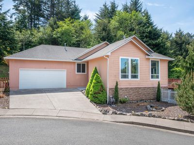 Property at 1844 SE 19th St, Lincoln City, OR