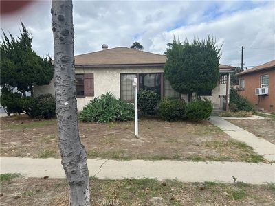 9614 Rosecrans Ave