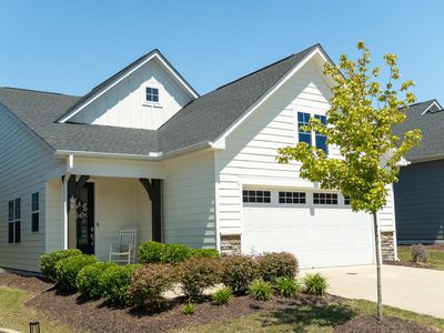 196 Canary Ct