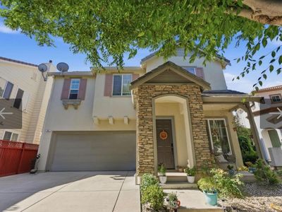 62 Thomas Ave