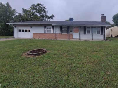 544 Sweetbriar Ave