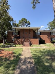 1701 W Broad Ave