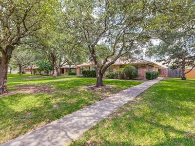 811 Saint Paul Ct