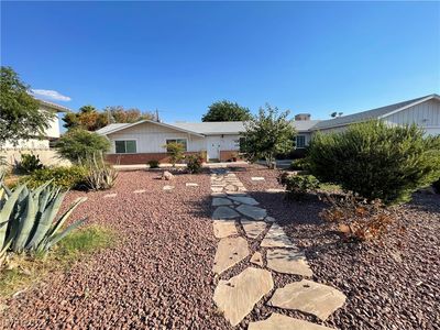 4923 E Cleveland Ave