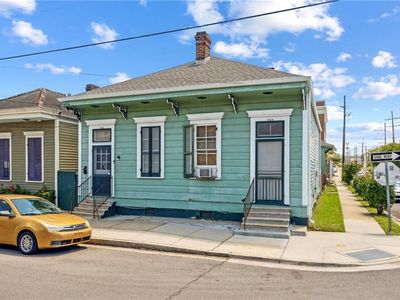 1432-1434 Ursulines Ave