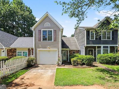 Property at 384 Lakeridge Ct, Riverdale, GA