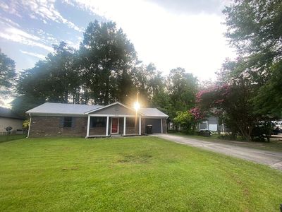 1935 Poplar Dr SW