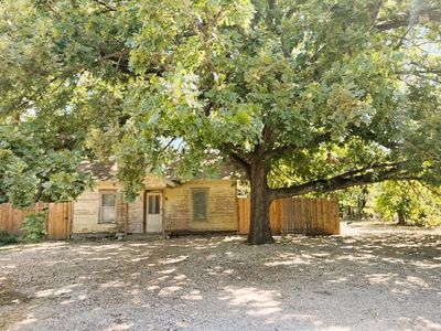 Property at 443 W Jackson St, Bartlett, TX