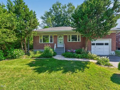 87 Buckingham Drive