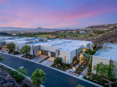 676 Scenic Cliff Dr
