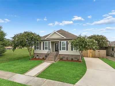 Property at 8525 Patricia St, Chalmette, LA