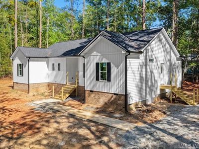 151 Twin Oaks Ln