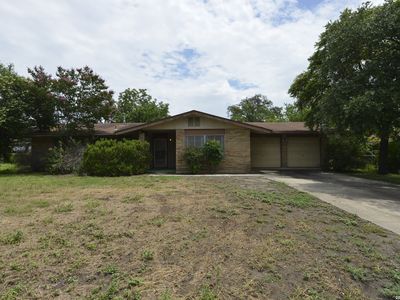 Property at 222 ZEPHYR DR, Windcrest, TX