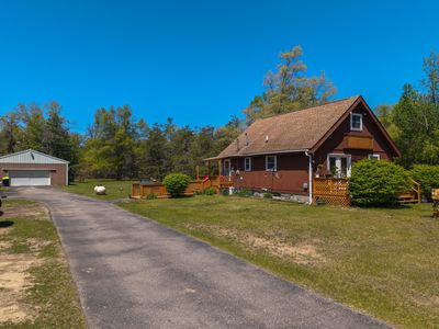 747 N Perry Creek Rd