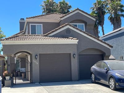 1970 Cherry Hills Dr