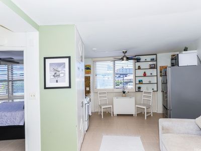 1139 9th Ave APT 202